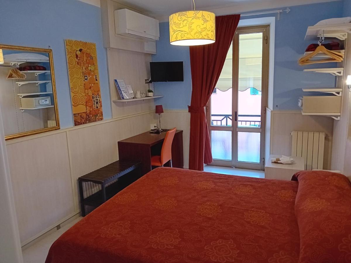 فندق Stella Della Marina مونتيروسّو ال ماري المظهر الخارجي الصورة